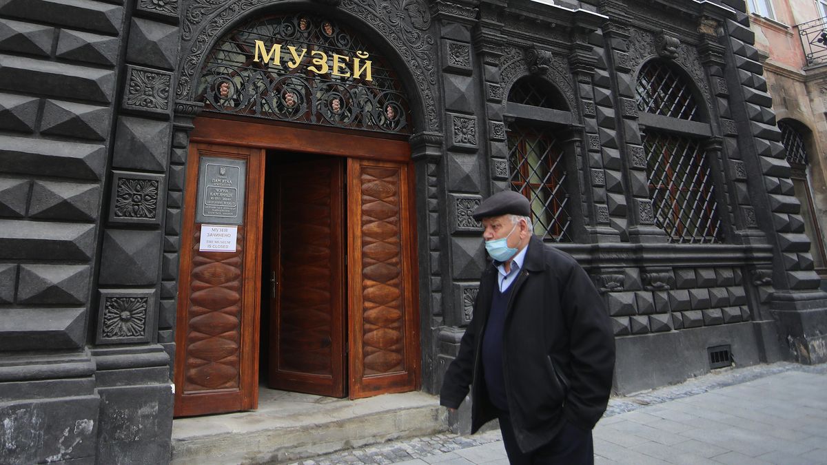 Локдаун во Львове продолжили до 12 апреля2021 – что будет работать, а что закроют
