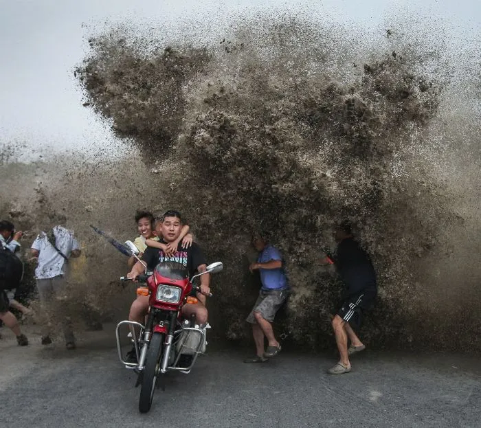На мотоциклі На мотоциклі