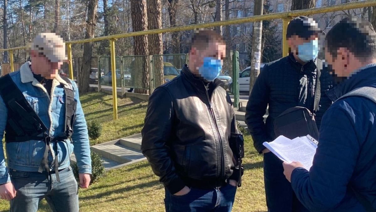 Зливали розмови: на Черкащині поліцейських підозрюють у прослушці Зливали розмови: на Черкащині поліцейських підозрюють у прослушці