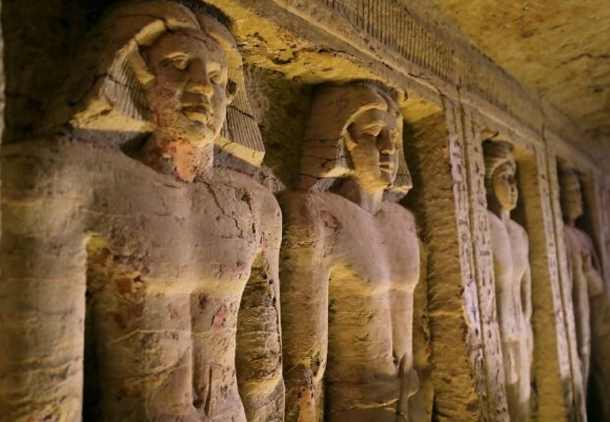 Проклятие фараона: египтяне объяснили аварию в Суэцком канале