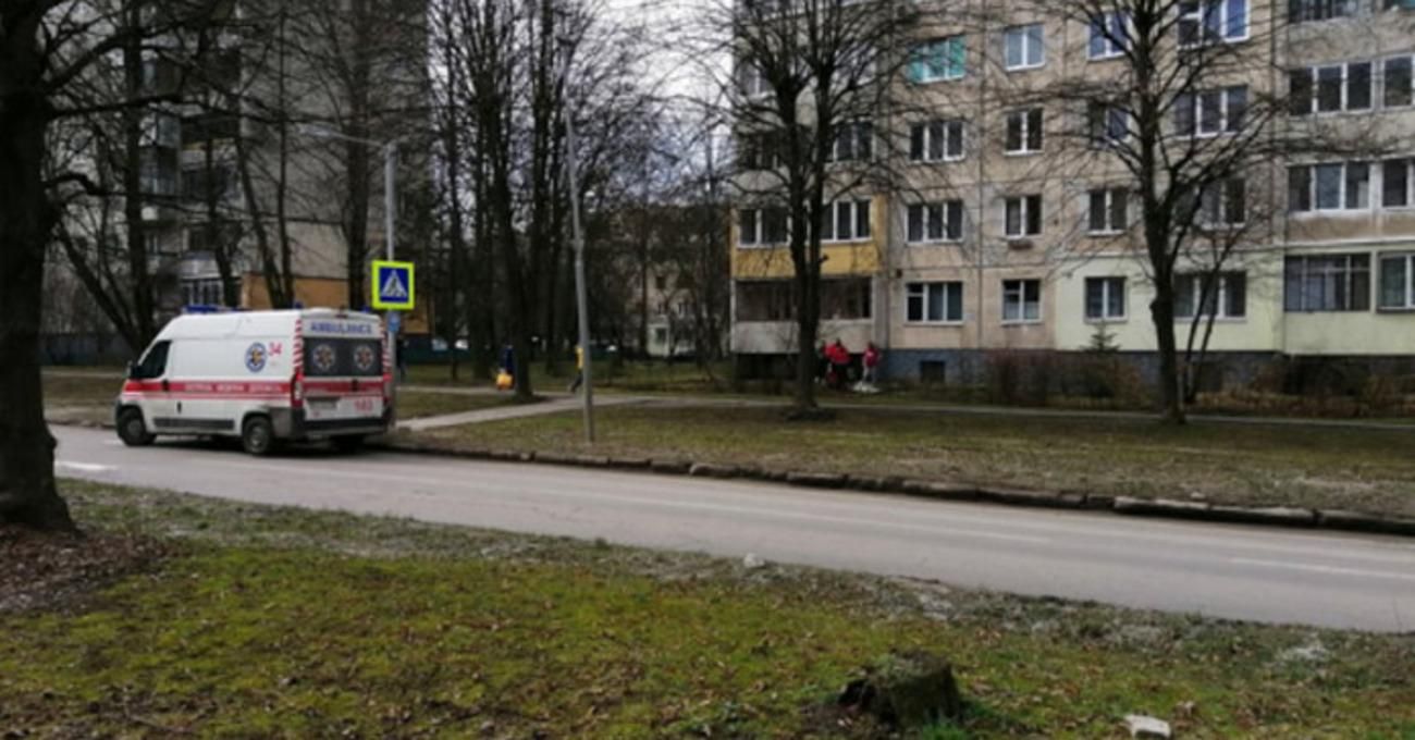 У Львові 78-річний чоловік загинув після падіння з 8 поверху