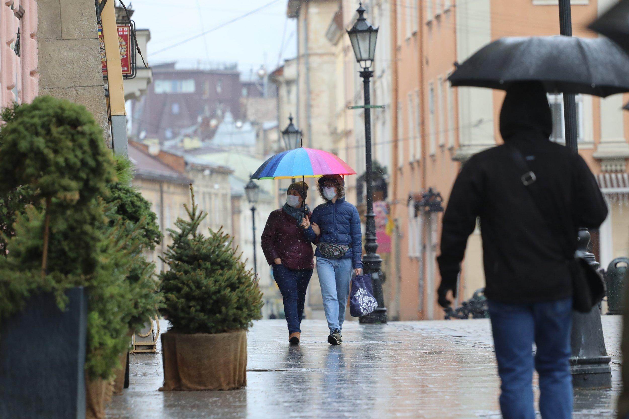 Падатимуть дощ та град: прогноз погоди у Львові та області на 1 квітня 2021