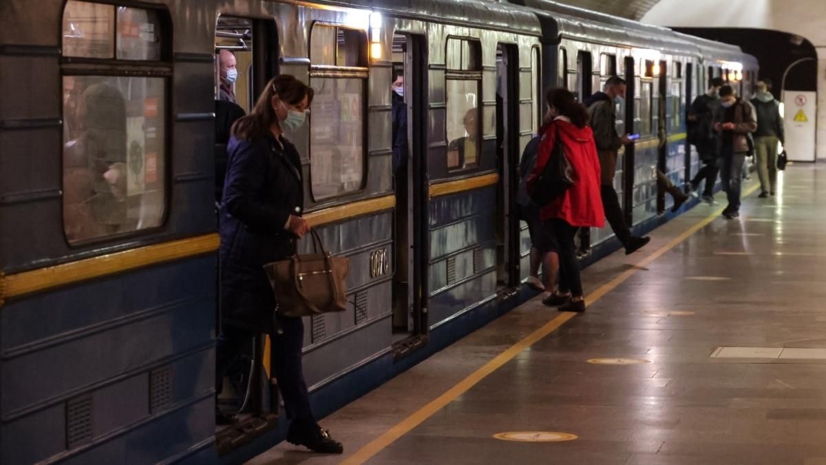 В КГГА объяснили, когда могут пересмотреть ограничения по транпорта В КГГА объяснили, когда могут пересмотреть ограничения по транпорта