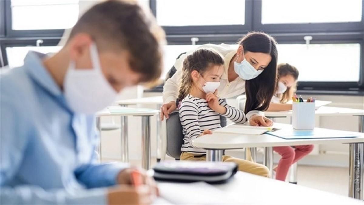 Учні 1 – 4 класів у Харкові та Житомирі повертаються до шкіл Учні 1 – 4 класів у Харкові та Житомирі повертаються до шкіл