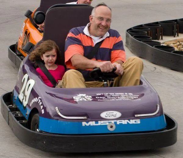 Катання на електромашині Катання на електромашині