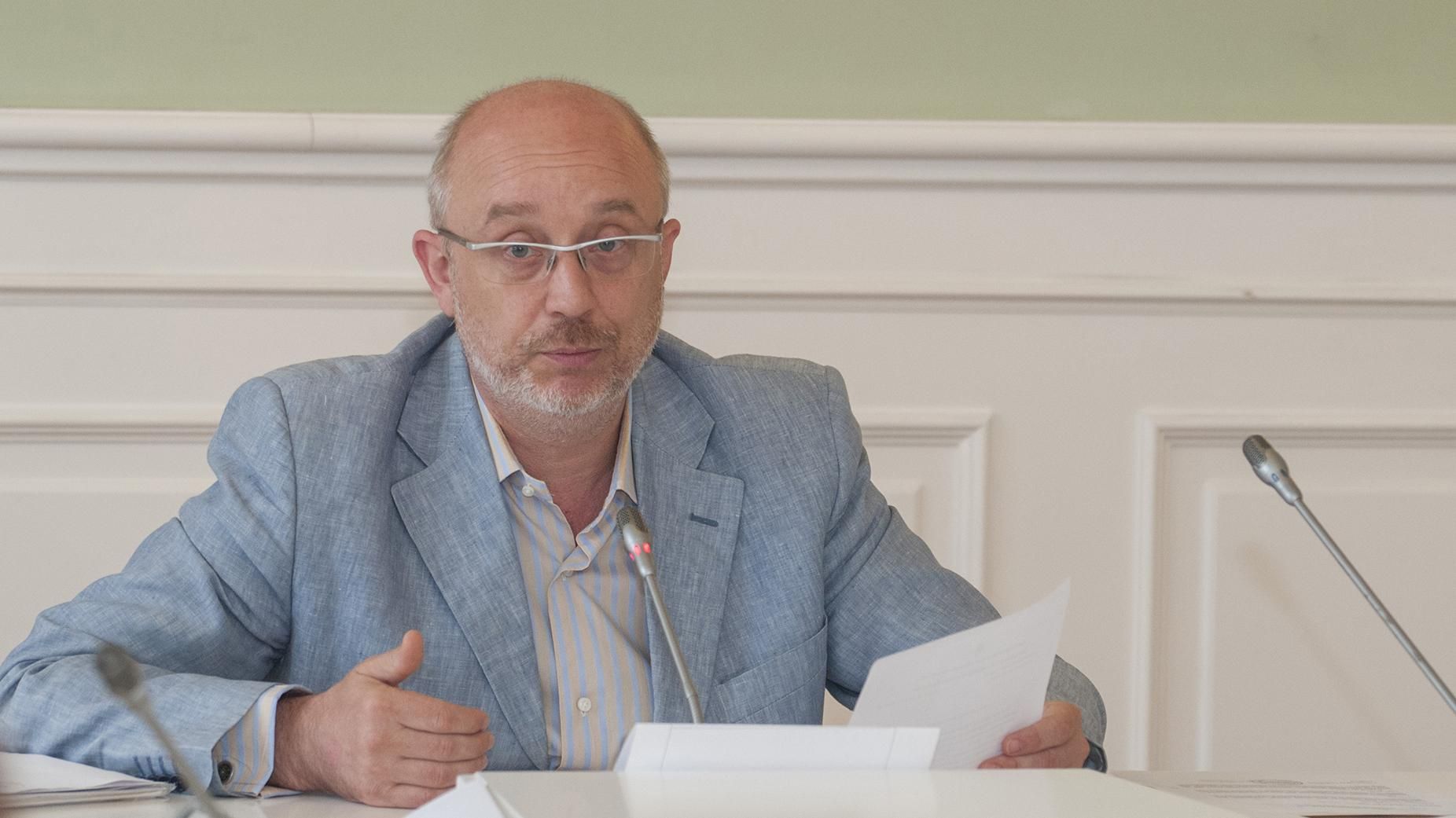 Резников: На Донбассе нет перемирие, порой есть прекращение огня Резников: На Донбассе нет перемирие, порой есть прекращение огня