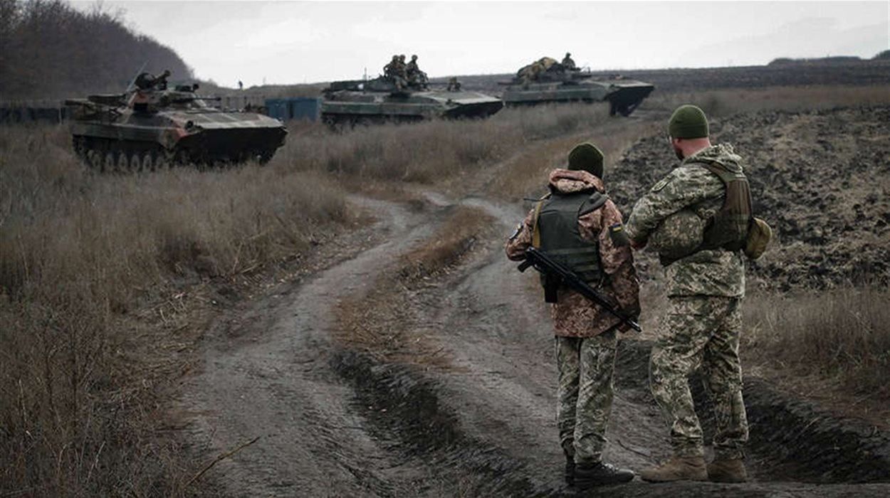 До 2 месяцев у нас еще есть, - эксперт о начале обострения на Донбассе