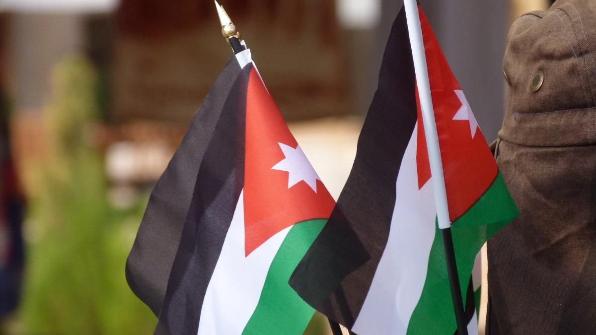 Госпереворот: в Иордании ограничили передвижение сына екскороля – СМИ
