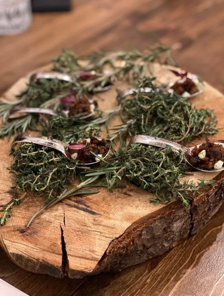 Їжа в ложечках Їжа в ложечках