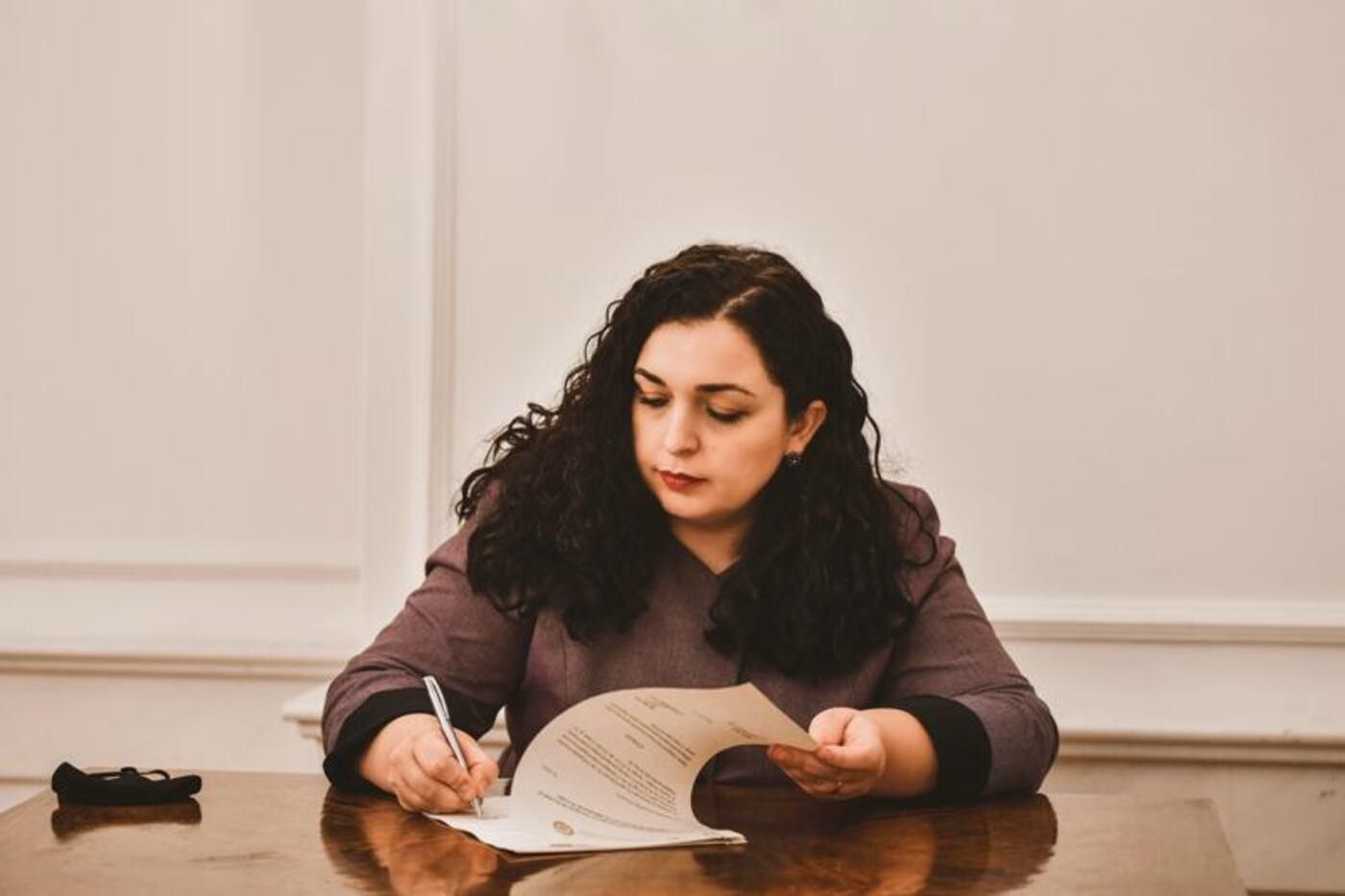 Вйосу Османи стала новой президенткой Косово Вйосу Османи стала новой президенткой Косово