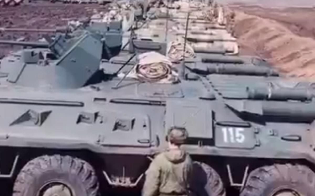 Бойовики похвалилися колоною військової техніки: відео