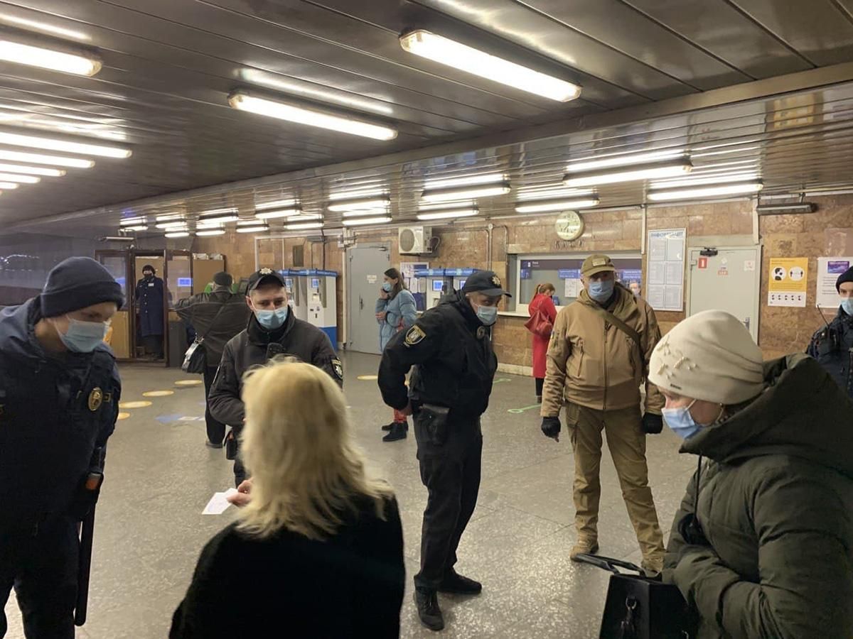 Спецпропуска в общественном транспорте в Киеве: как работает
