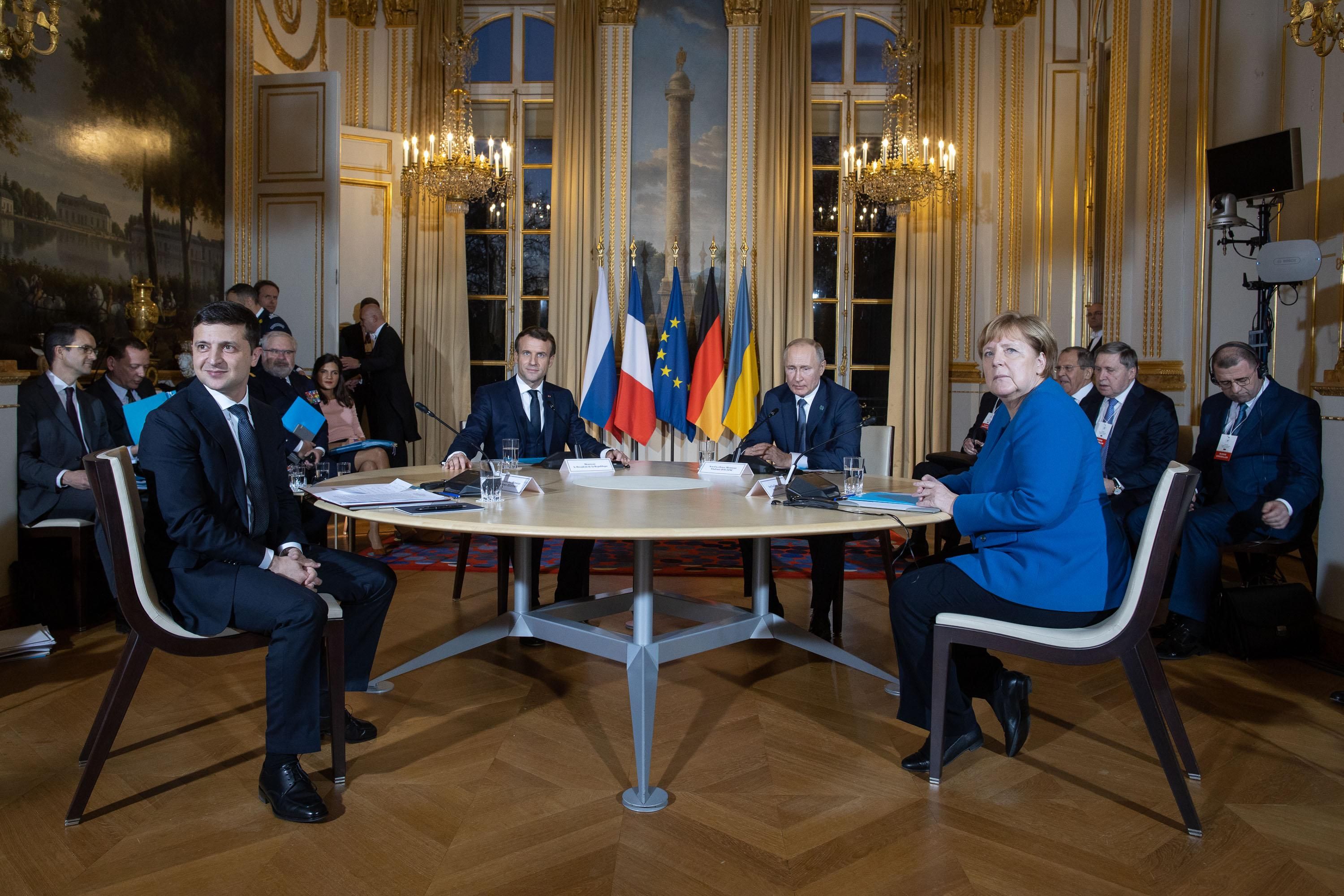 Страны предлагают новый формат Минских соглашений