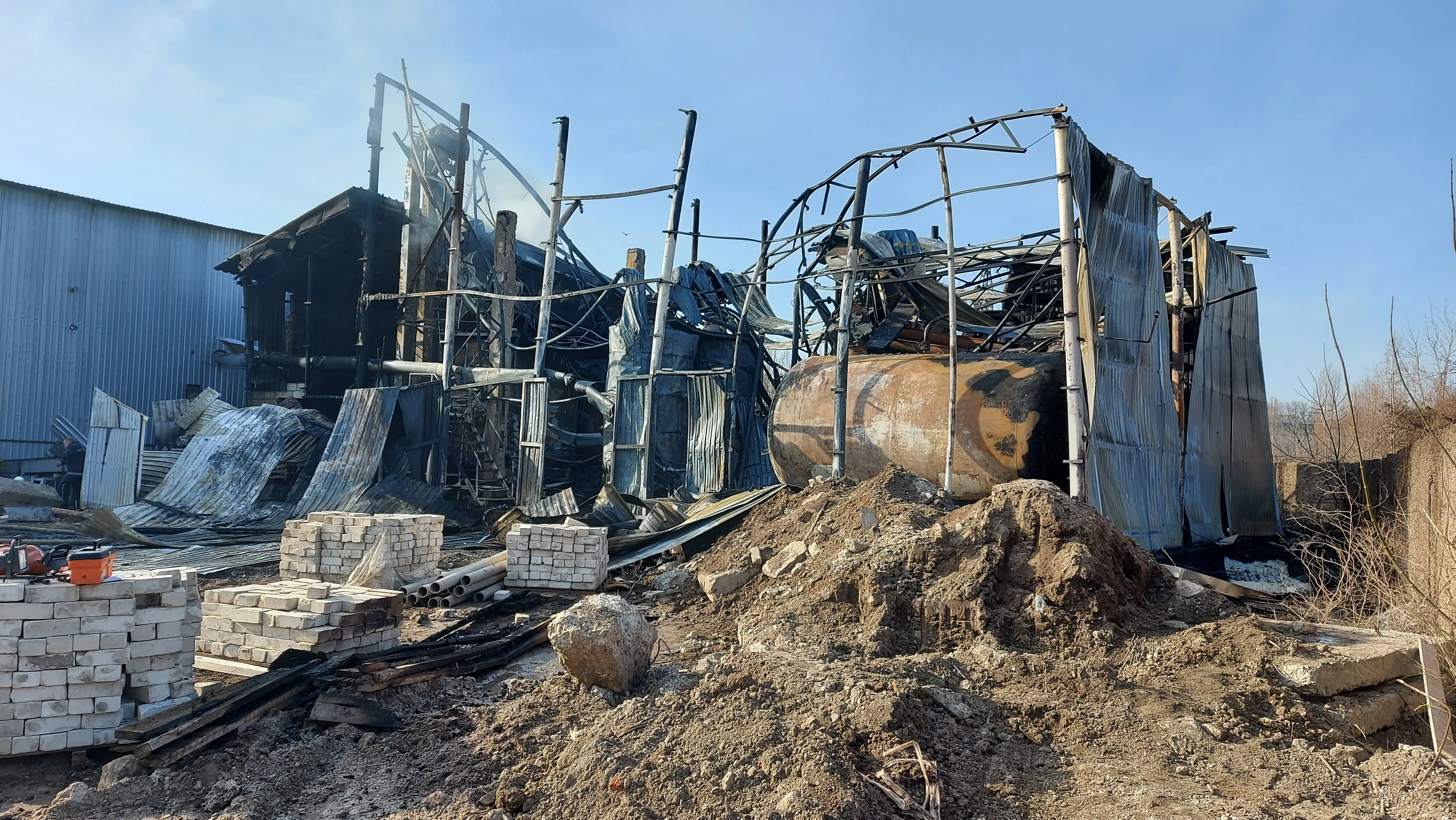 Пожежа Харків Ангар Олійний Цех ДСНС Пожежа Пожежа Харків Ангар Олійний Цех ДСНС Пожежа