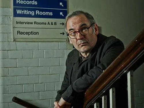 Пол Ріттер зіграв у серіалі Пол Ріттер зіграв у серіалі