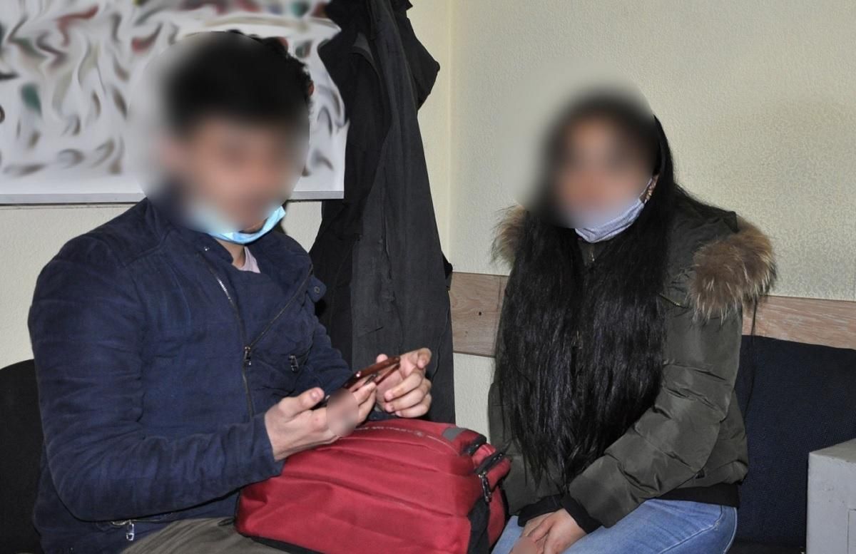 В Одесі студенти з Індії знімали військову частину з дрона В Одесі студенти з Індії знімали військову частину з дрона