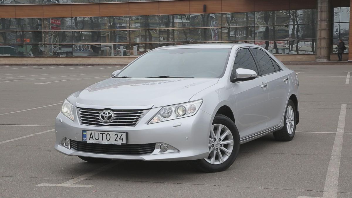 Подержанная Toyota Camry XV50/55: цена, характеристики – обзор