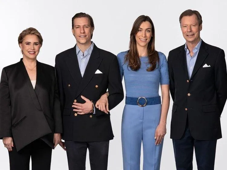 Принц Луї одружується вдруге Принц Луї одружується вдруге