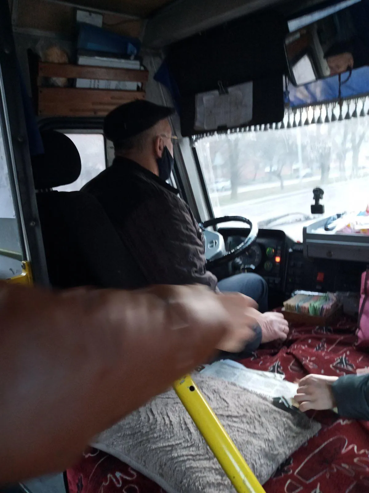 Кричав й називав свинею: на Львівщині водій маршрутки відмовився везти АТОвця – фото Кричав й називав свинею: на Львівщині водій маршрутки відмовився везти АТОвця – фото