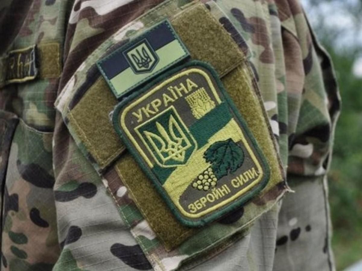В Днепре наказали военного, который затравил ученика из-за украинского