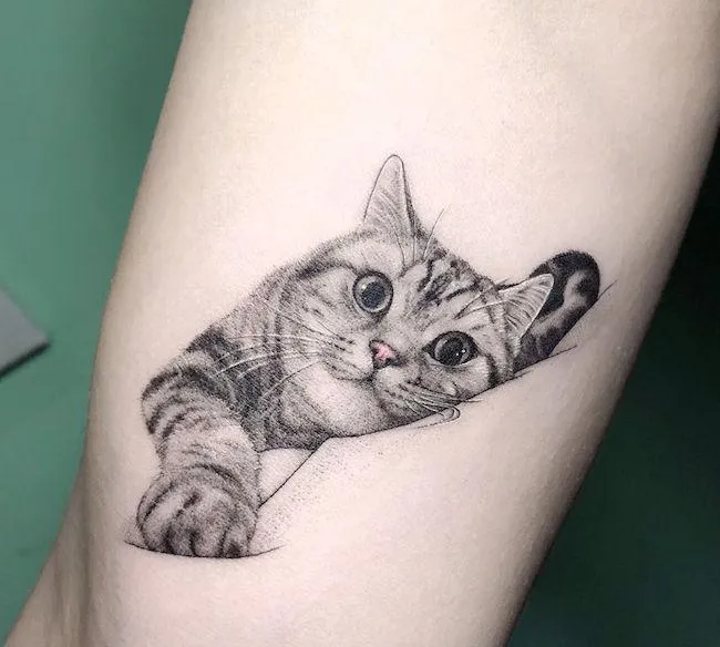 Лучше разместить на собственной коже портрет любимца Лучше разместить на собственной коже портрет любимца