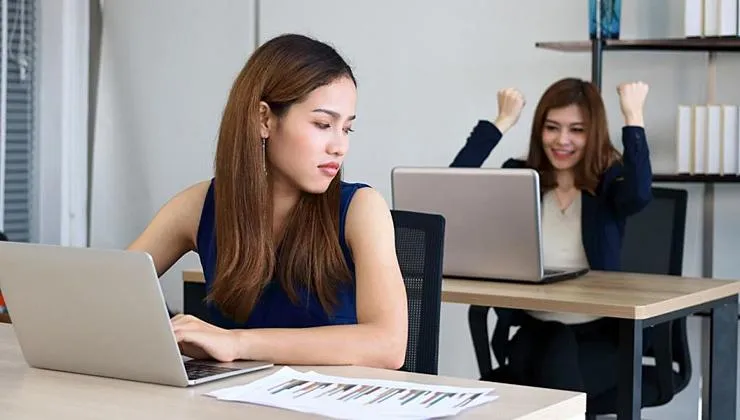 Не хваліться Не хваліться