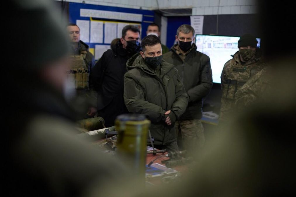 Зеленський 8 квітня відвідає Донбас, – ЗМІ Зеленський 8 квітня відвідає Донбас, – ЗМІ