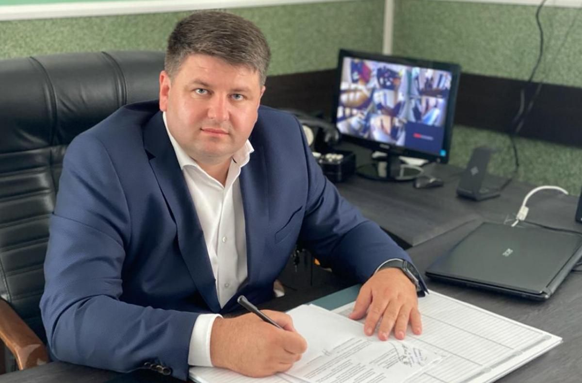 У очільника Чернівецької РДА Козарійчука проводять обшуки У очільника Чернівецької РДА Козарійчука проводять обшуки