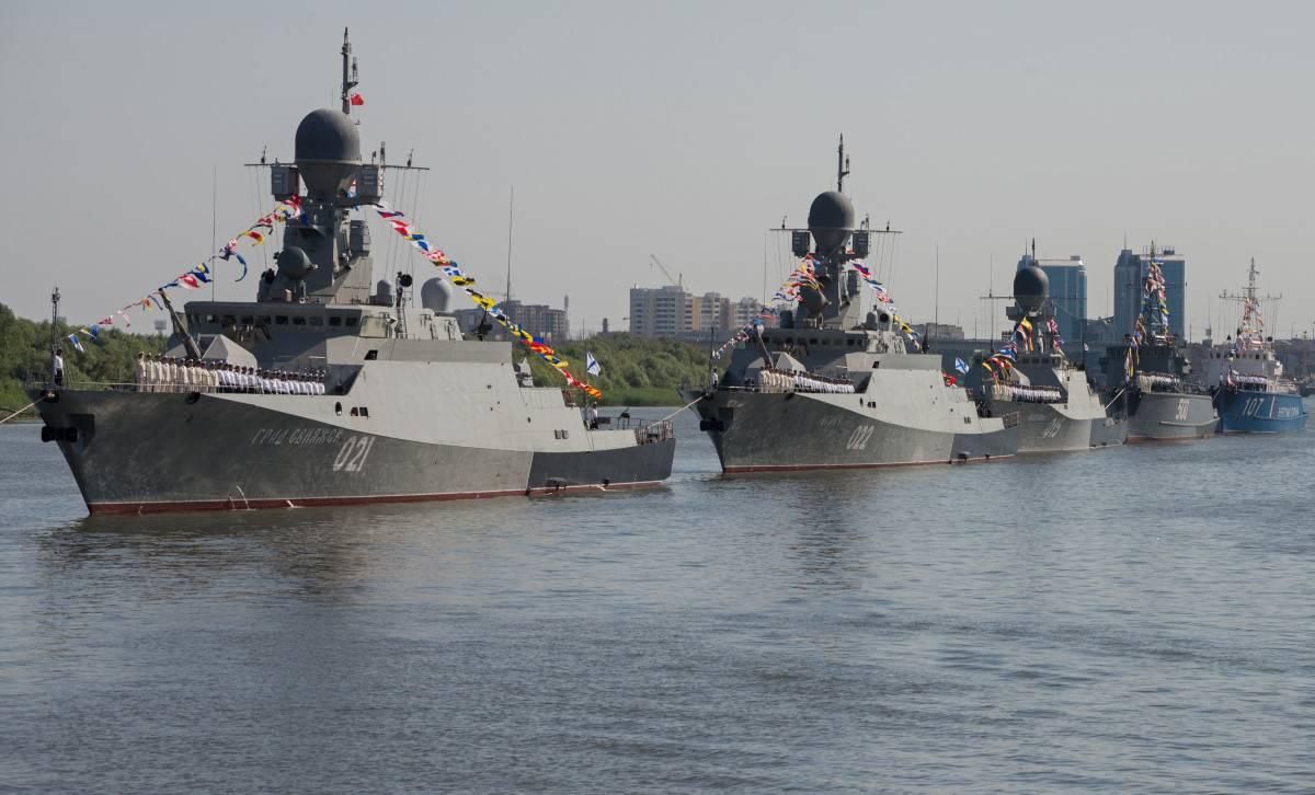 Россия перебрасывает в Черное море судна Каспийской флотилии