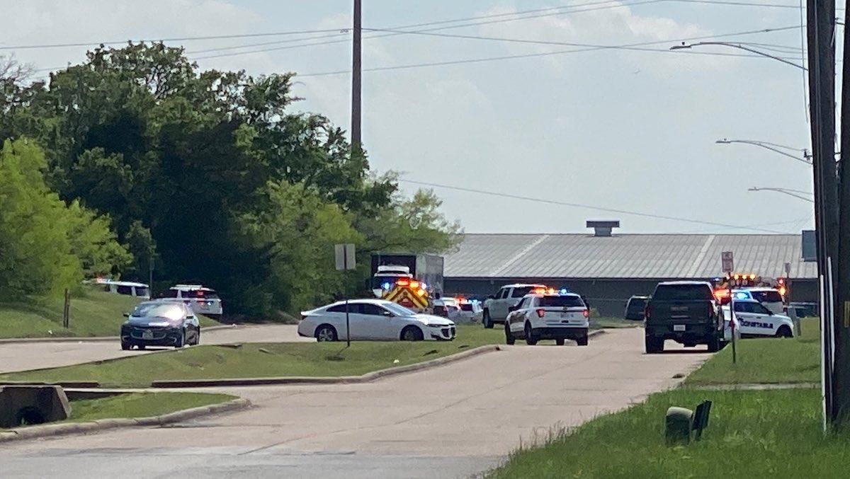 У Техасі чоловік увірвався на меблеву фабрику і підстрелив 6 людей