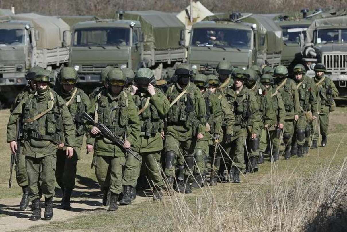 Небезпека через стягнення російських військ до кордону України