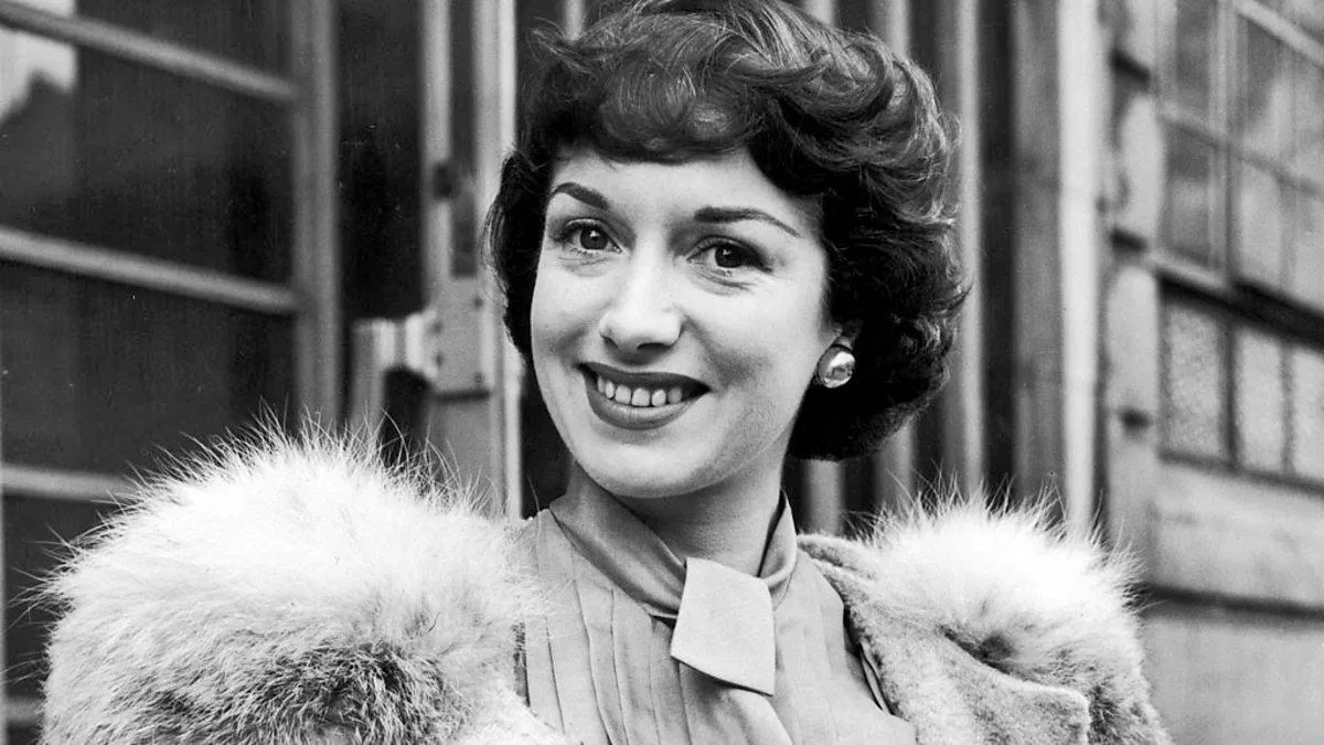 Зради принца Філіпа Зради принца Філіпа