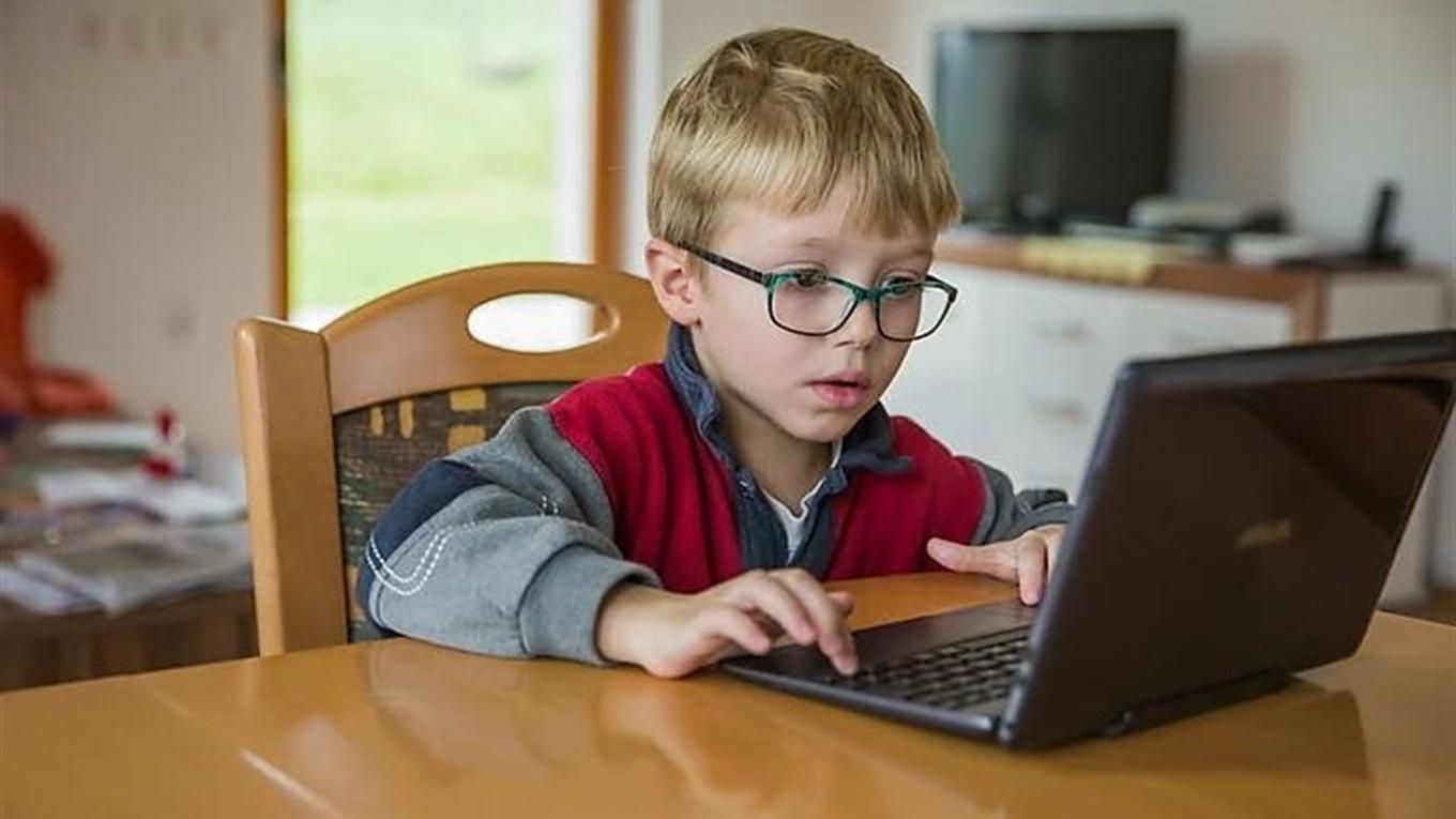 Дітей необхідно з першого класу навчати технологіям, – Мінцифри Дітей необхідно з першого класу навчати технологіям, – Мінцифри