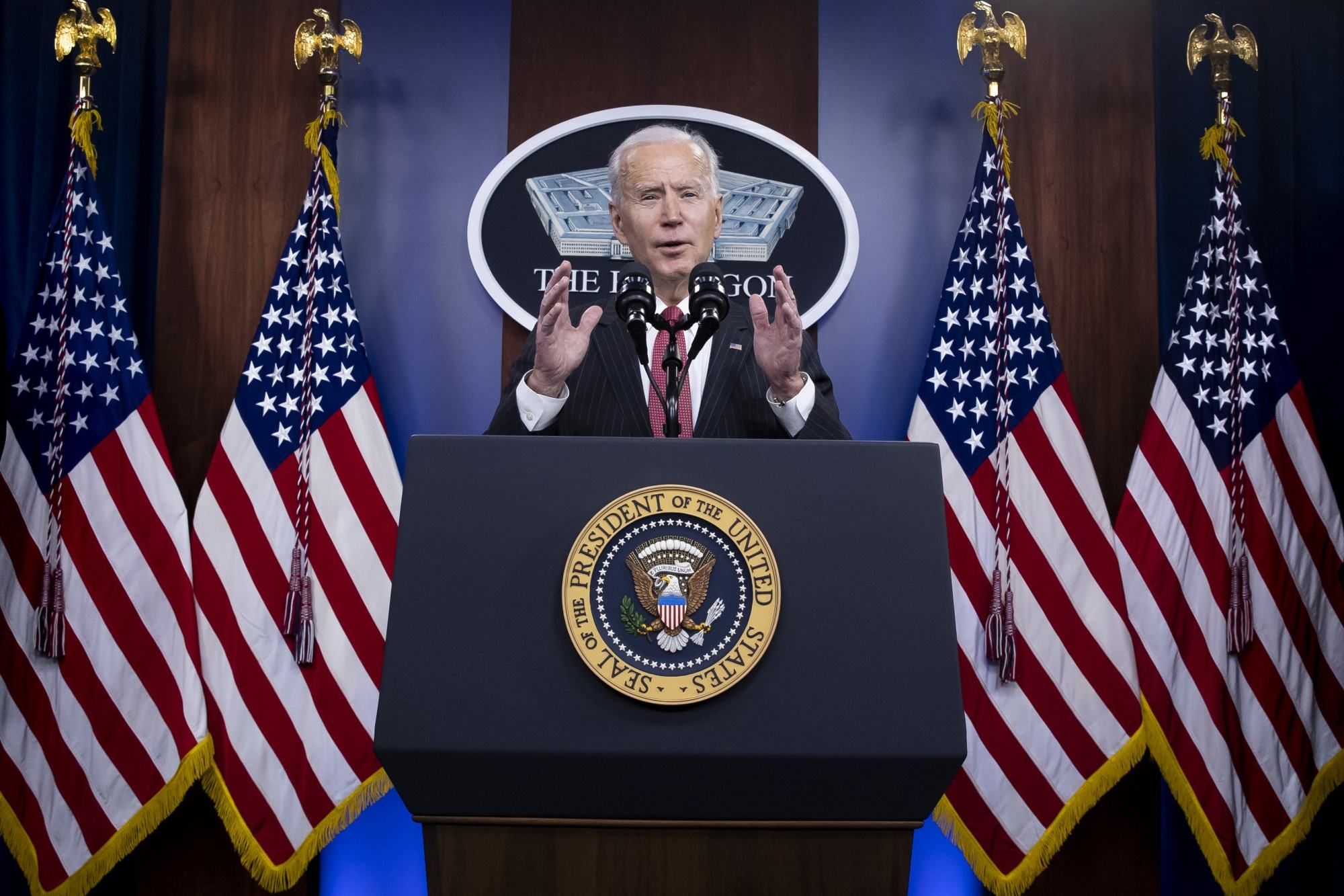 Байден хоче урізати військовий бюджет США Байден хоче урізати військовий бюджет США