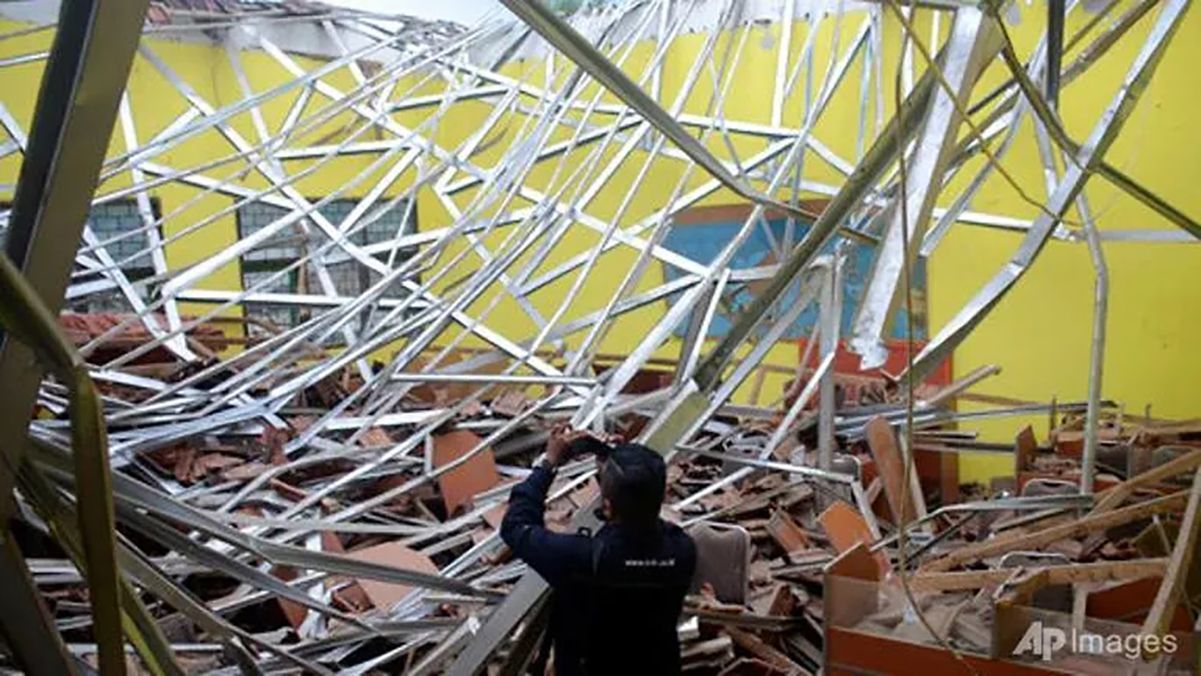 Индонезийский остров Ява 10 апреля 2021 пострадал от сильного землетрясения: есть жертвы и раненые Индонезийский остров Ява 10 апреля 2021 пострадал от сильного землетрясения: есть жертвы и раненые