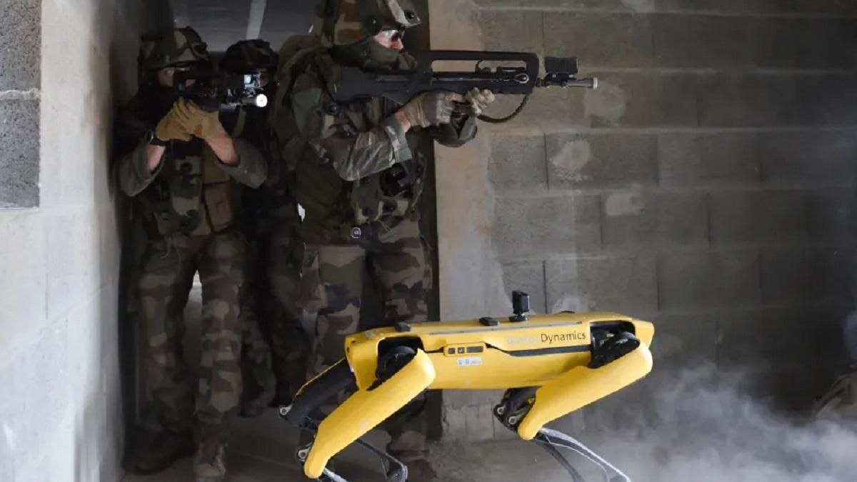 Робопса Boston Dynamics на поле боя протестировала французская армия