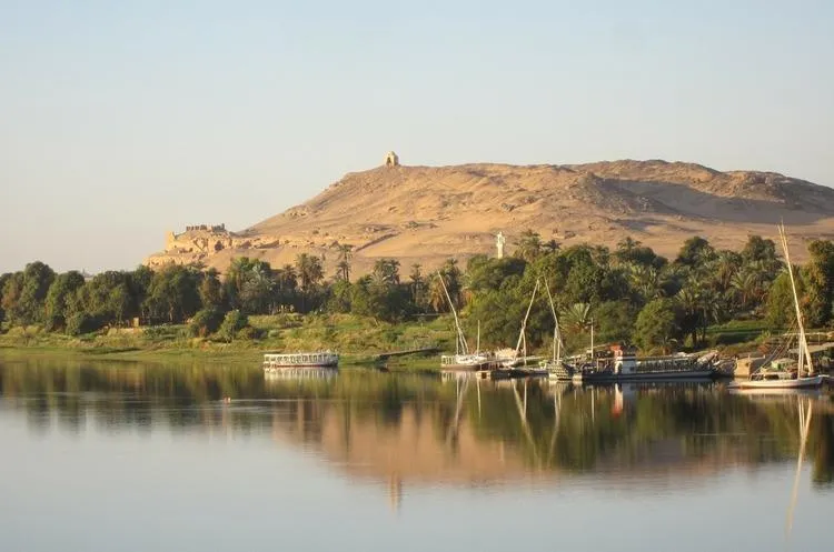 Дамба Дамба