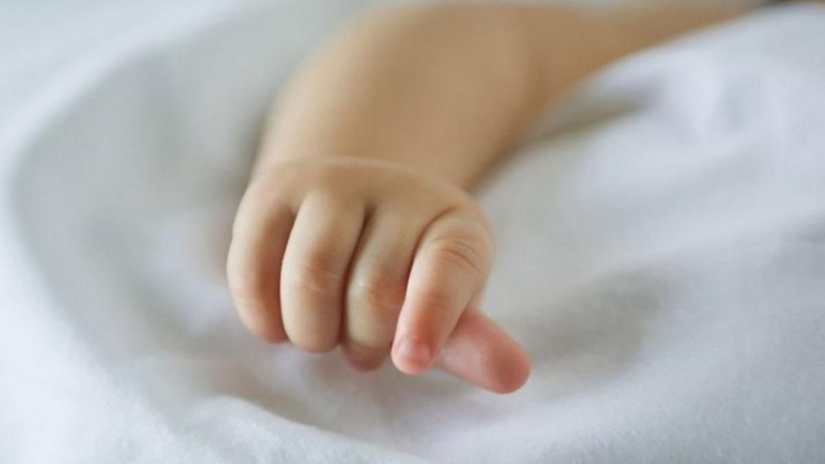 В Кривом Роге мать придавила младенца во сне ребенок умер