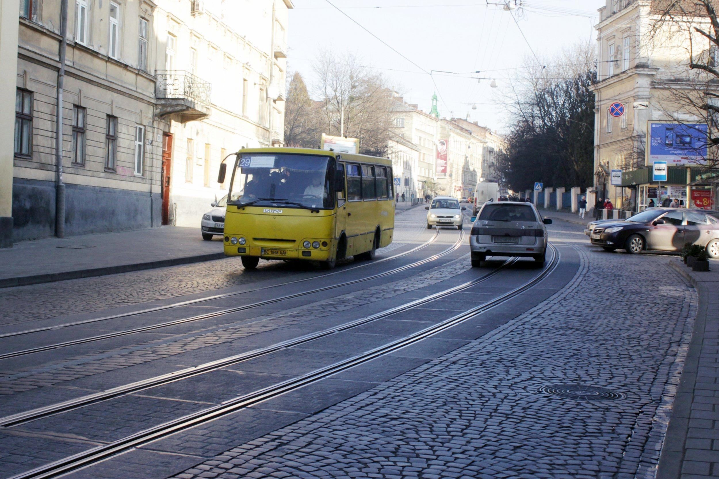У Львові обмежили рух транспорту на вулиці Торф'яній: схема об'їзду