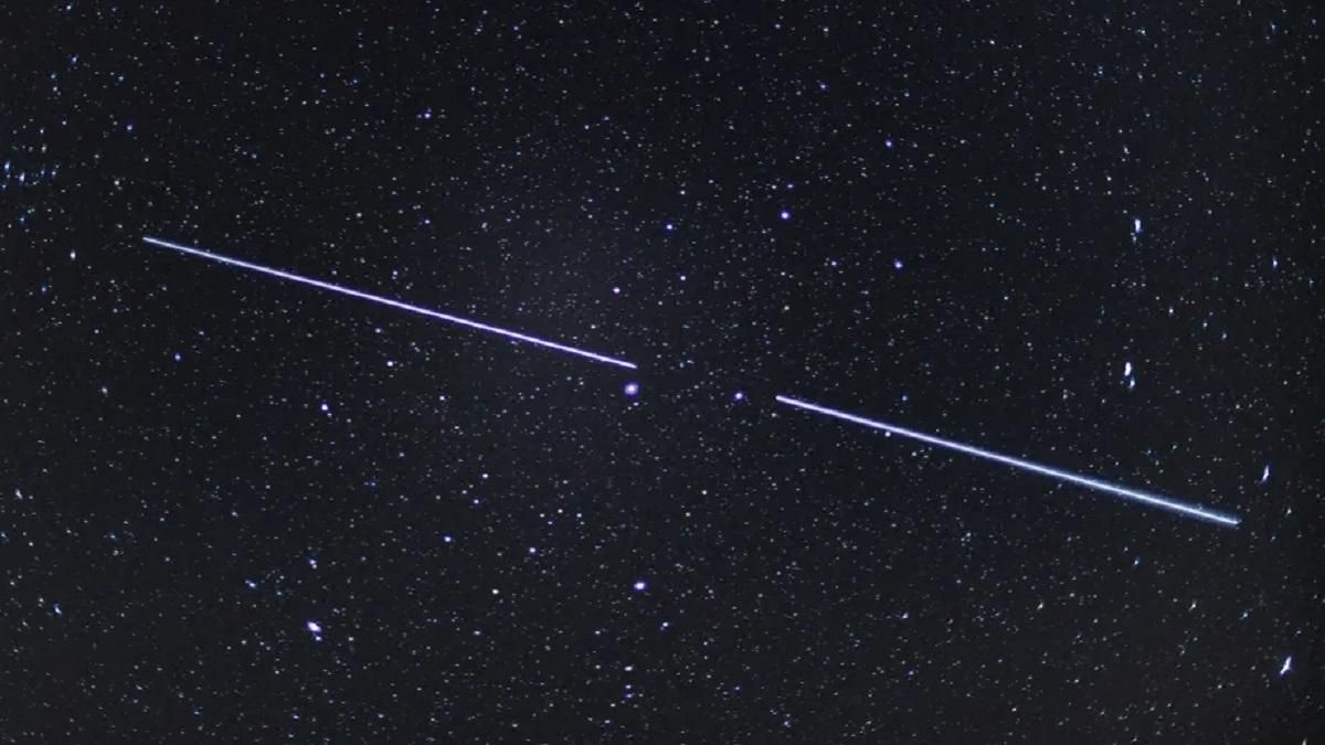 Спутники OneWeb и SpaceX чуть не столкнулись на орбите Земли Спутники OneWeb и SpaceX чуть не столкнулись на орбите Земли