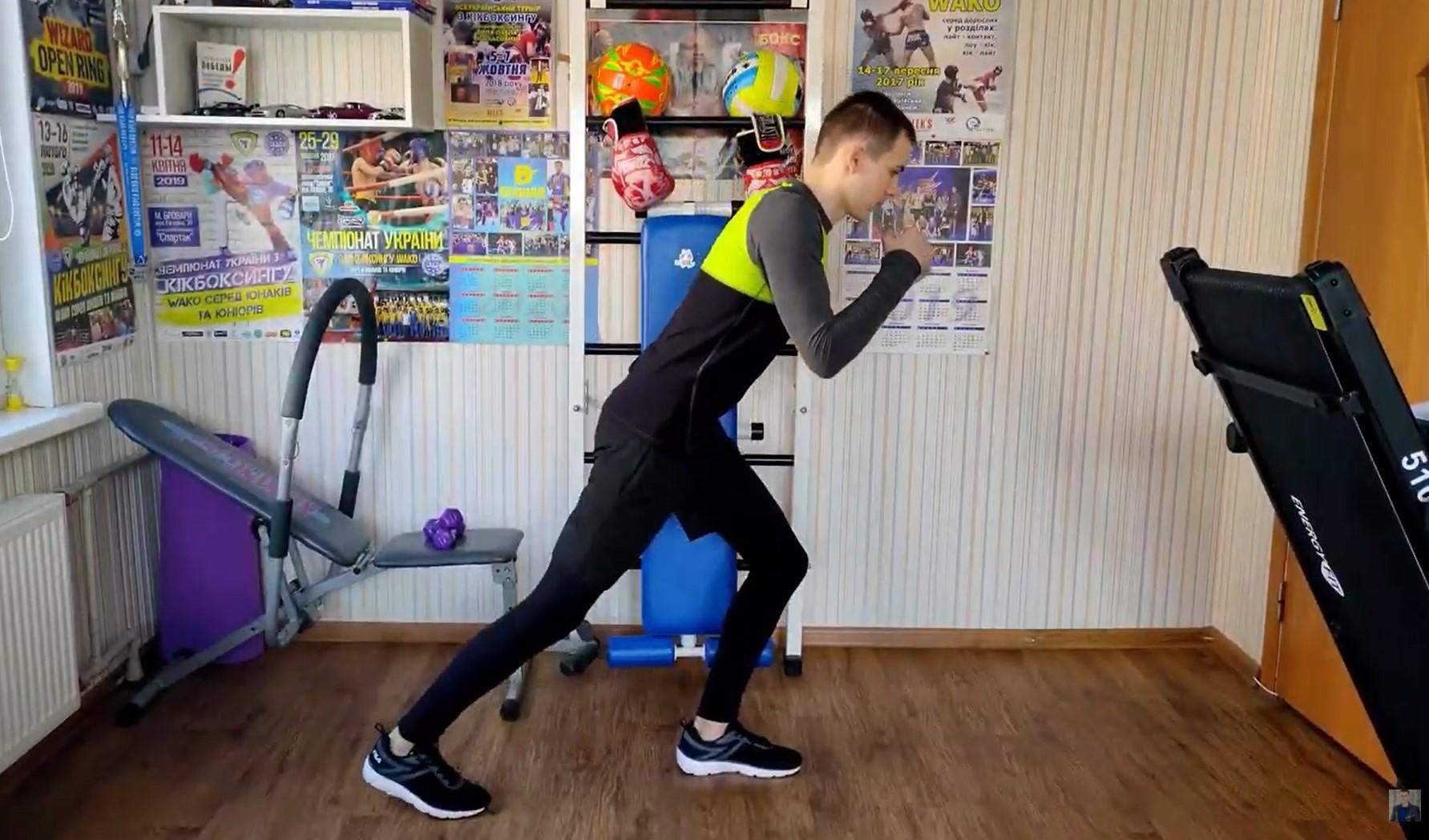 Як юний кікбоксер переміг параліч і зараз надихає інших Як юний кікбоксер переміг параліч і зараз надихає інших