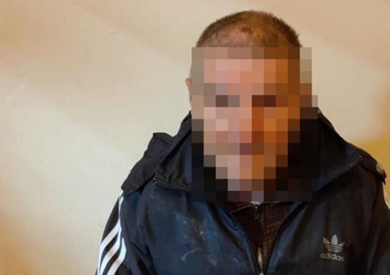 Заважали нявканням: у Львові пенсіонер викинув кошенят з вікна багатоповерхівки – фото Заважали нявканням: у Львові пенсіонер викинув кошенят з вікна багатоповерхівки – фото