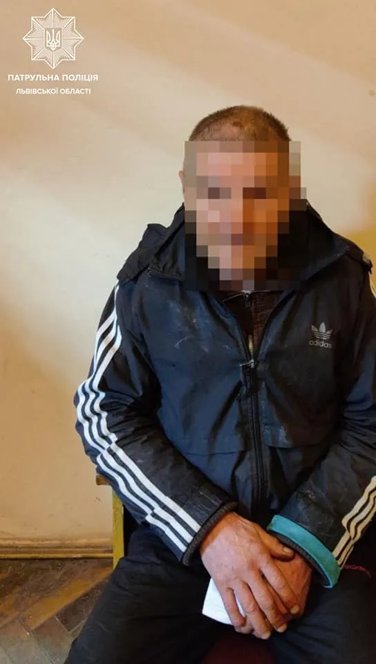 Заважали нявканням: у Львові чоловік викинув кошенят з вікна багатоповерхівки – фото Заважали нявканням: у Львові чоловік викинув кошенят з вікна багатоповерхівки – фото