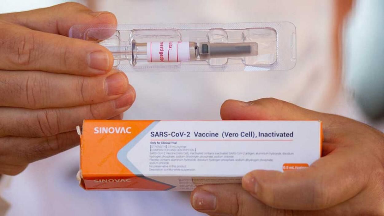 На Львівщину прибула перша партія вакцини CoronaVac