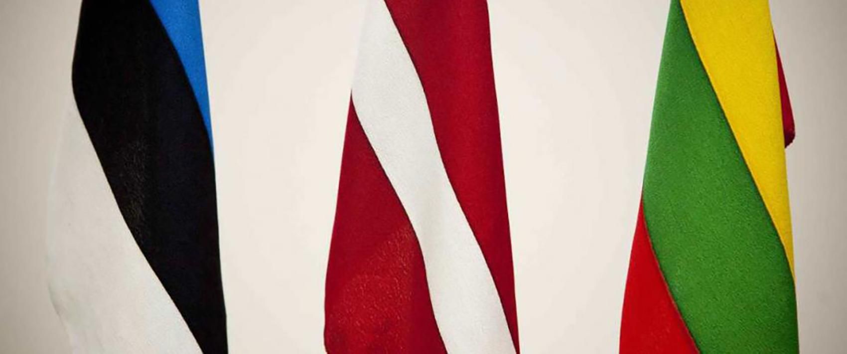 Главы МИД 3 государств срочно летят в Украину из-за обострения с Россией Главы МИД 3 государств срочно летят в Украину из-за обострения с Россией