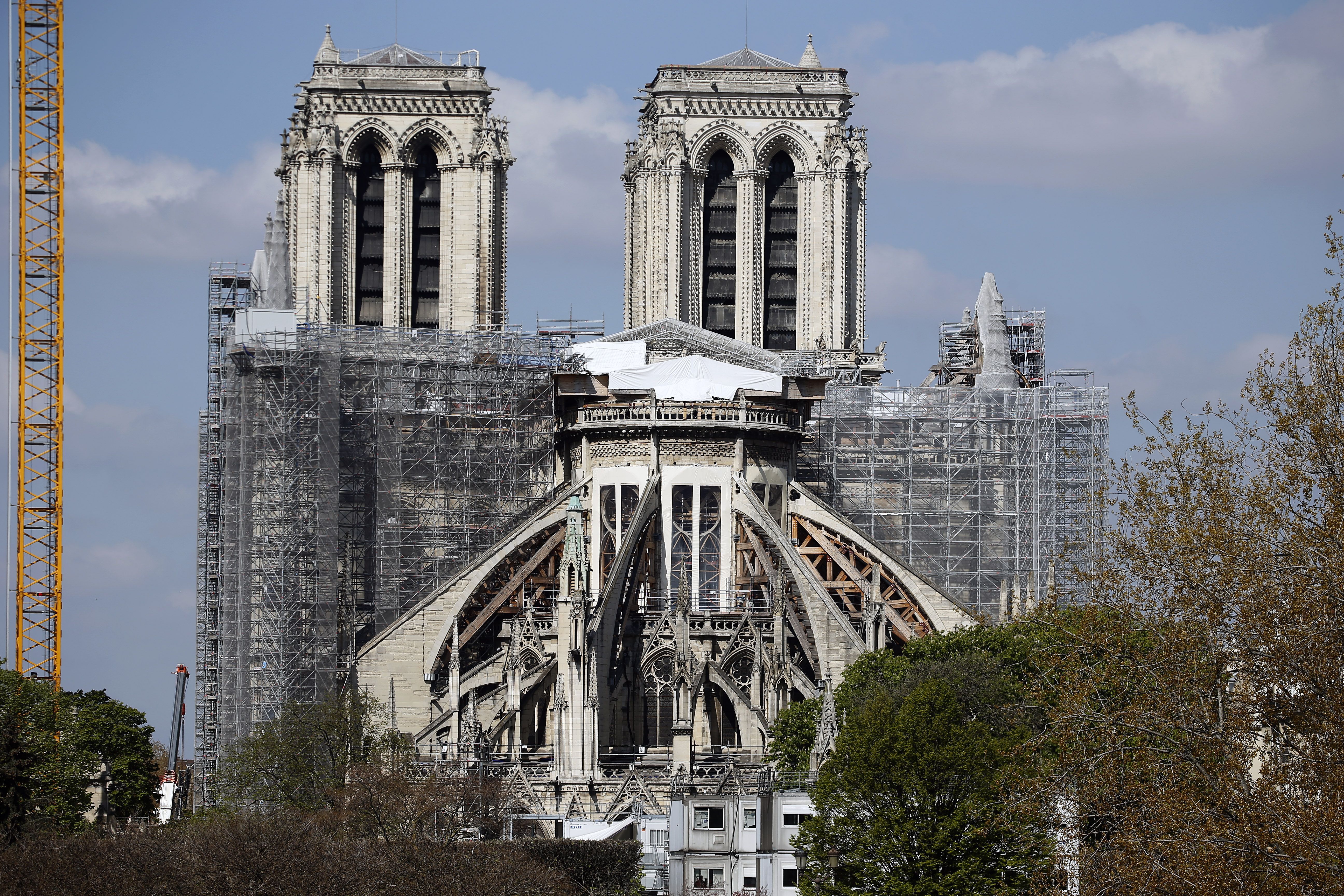 Пожар в Нотр-Даме: как восстанавливают собор, проблемы реставрации Пожар в Нотр-Даме: как восстанавливают собор, проблемы реставрации