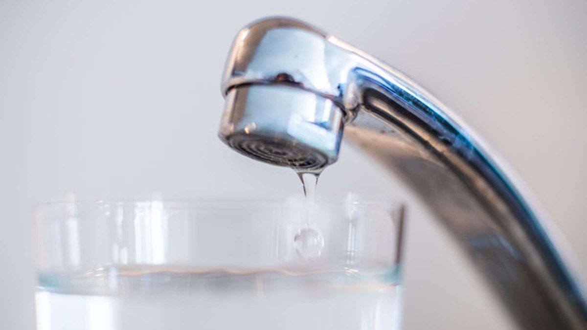 Для кримчан може не вистачити води через туристичний сезон Для кримчан може не вистачити води через туристичний сезон