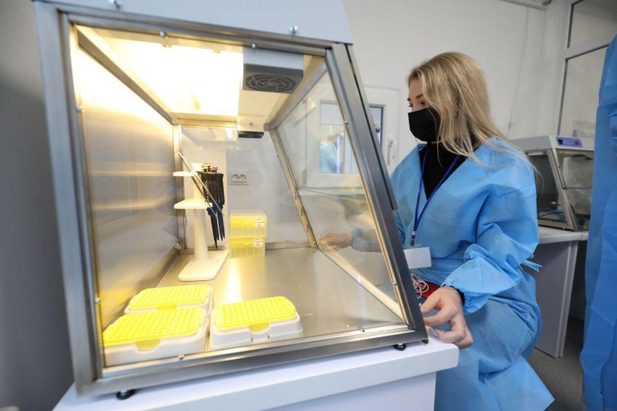 Коронавірус у Львові та області: актуальна статистика захворюваності Коронавірус у Львові та області: актуальна статистика захворюваності