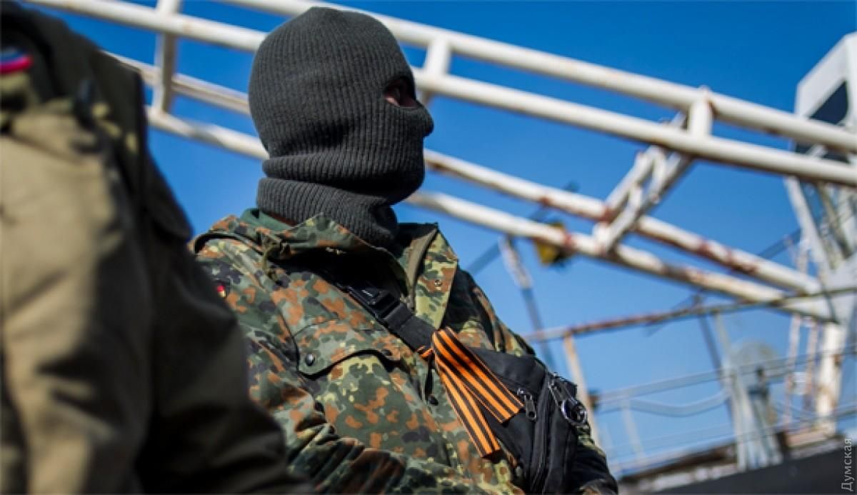 На Донбасі фіксують сотні одиниць військової техніки окупантів На Донбасі фіксують сотні одиниць військової техніки окупантів