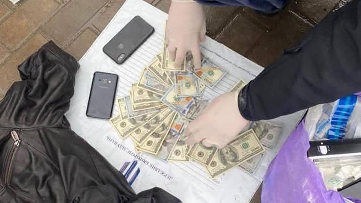 Глава водной полиции Одесской требовал взятку в 5 000 долларов